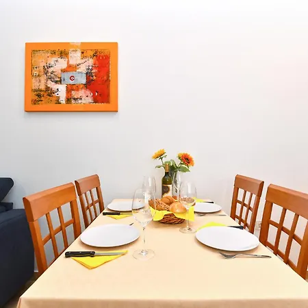 Apartman 2310 *