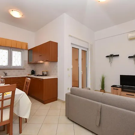 Apartment 2310 Galizana